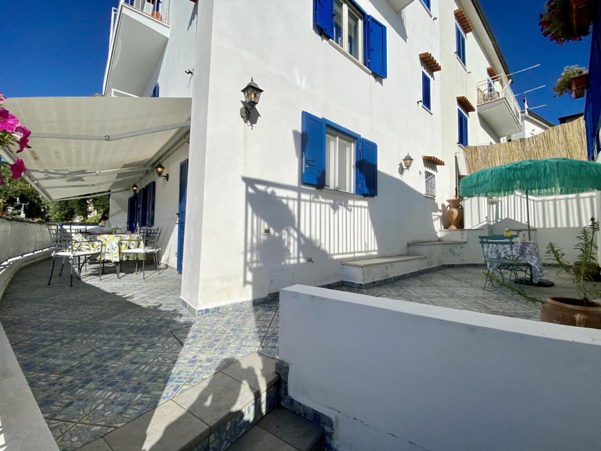 Holidaycasa Mike - Con Terrazzo Vista Mare Sperlonga Exterior photo